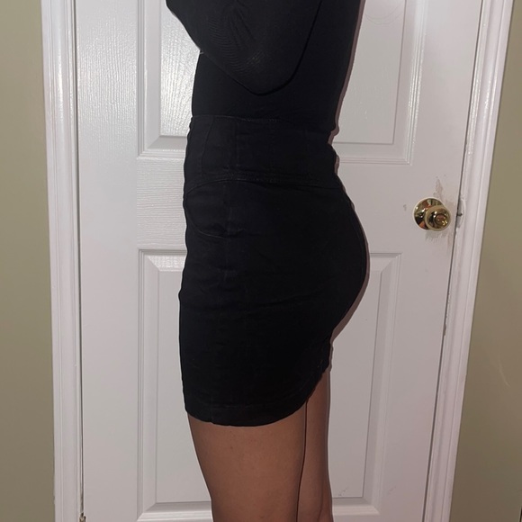 Forever21 skirt size small - Picture 2 of 2